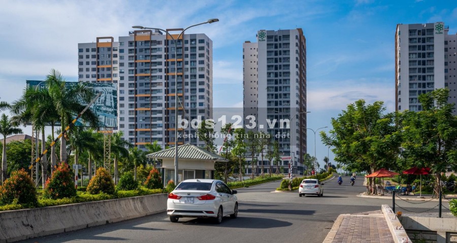 Tìm nữ share 1 phòng ngủ trong chung cư Mizuki Park có ban công full nội thất