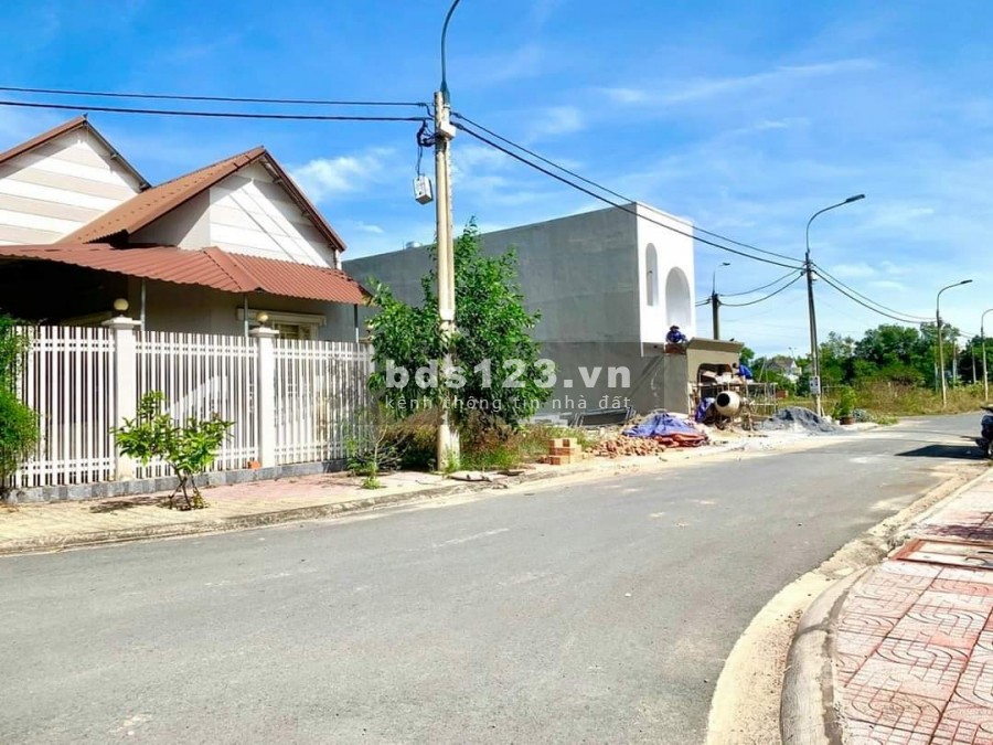 Đất Đường Nguyễn Văn Tỏ. UBND Phường Long Bình Tân, Biên Hòa. Gía rẻ.Sổ sẵn