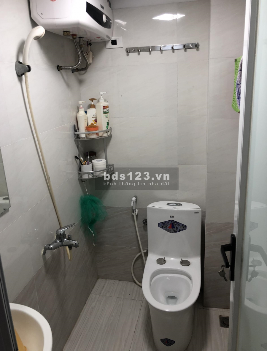 Nhà Mới 5 tầng phân lô giá chỉ 1.95 tỷ, Cách Hoàng Quốc Việt 10m liên hệ 094.111.1357