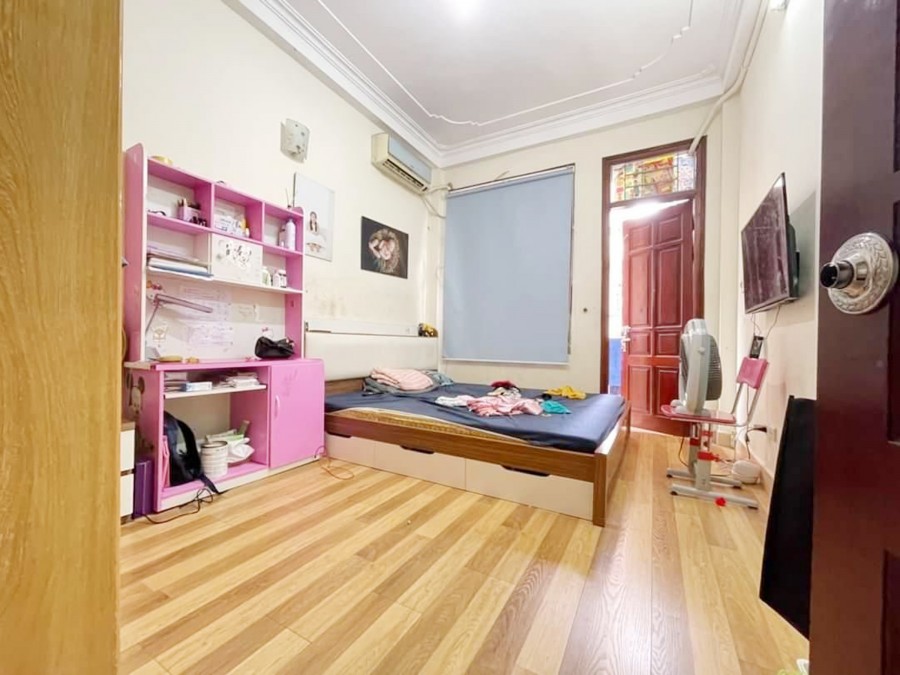 Hiếm Định Công Thượng, ôtô, 8 phòng ngủ, 45m2, giá chưa đến 4 tỷ. LH 0966456918.