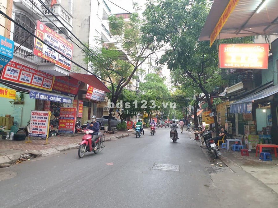 Bán gấp nhà phân lô phố Văn La, ô tô tránh, khu vực sầm uất, dtsd 50m2 giá nhỉnh 5 tỷ