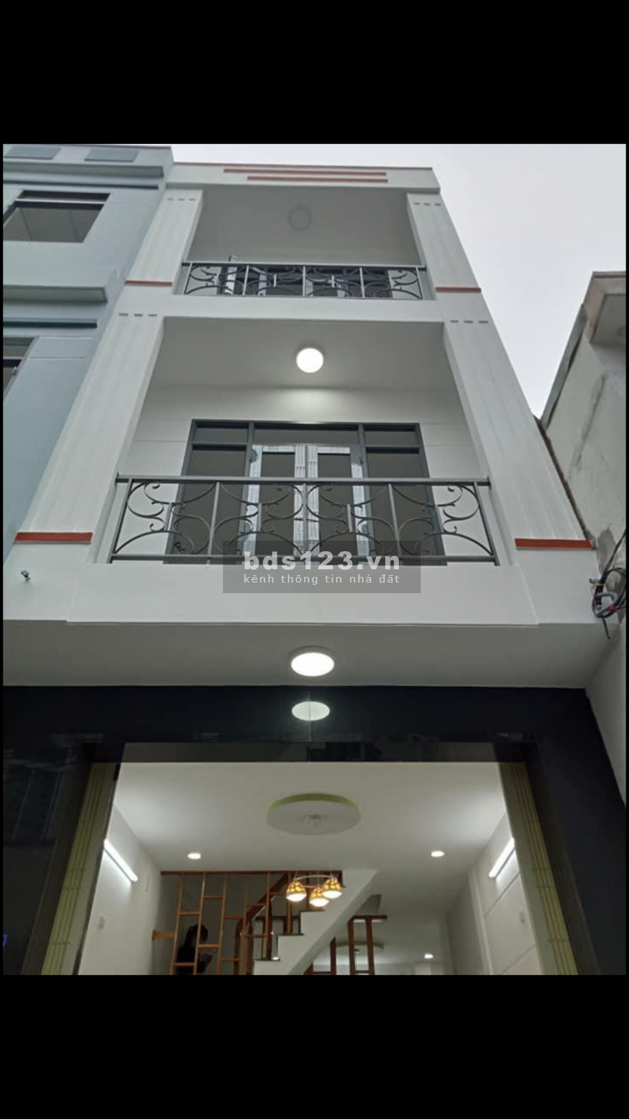 Chính chủ cần bán nhà phố Đường Nguyễn Văn Cừ Quận 1 giá bán rẻ 2 tỷ75