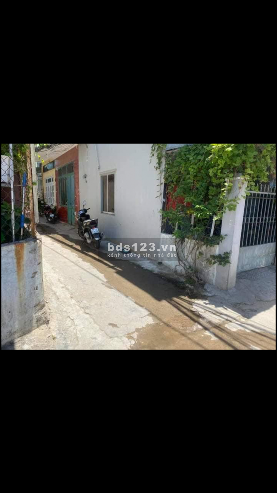 Chính chủ cần bán nhà phố Đường Nguyễn Văn Cừ Quận 1 giá bán rẻ 2 tỷ75