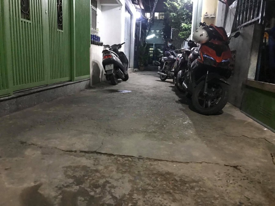 Chính chủ cần bán nhà nguyên căn Bùi Đình Túy, hẻm 2 xẹt, dt 36m2, cấp 4 Chỉ 3,6 Tỷ
