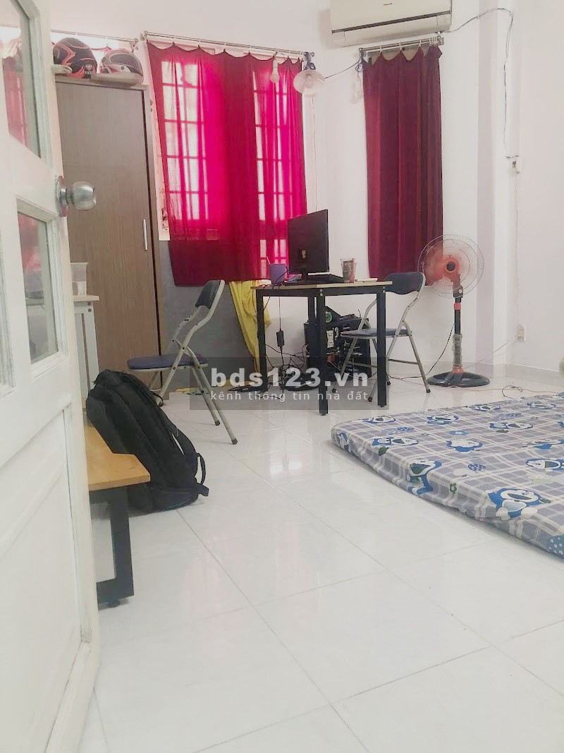 Chủ ngộp giảm chào 4.5 tỷ, mặt tiền CMT8, Q.10, dt 150m2 chỉ còn 133tr/m2, lh 0971243100