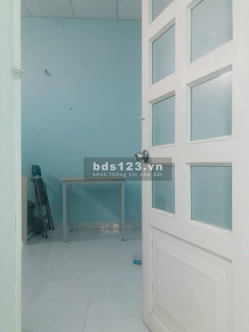 Chủ ngộp giảm chào 4.5 tỷ, mặt tiền CMT8, Q.10, dt 150m2 chỉ còn 133tr/m2, lh 0971243100