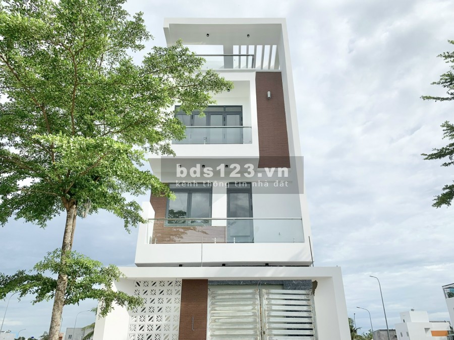 Bán nhà KĐT South Wave, Nhà Bè - 1 trệt 2 lầu đường Lê Văn Lương, gần chợ Phước Kiển