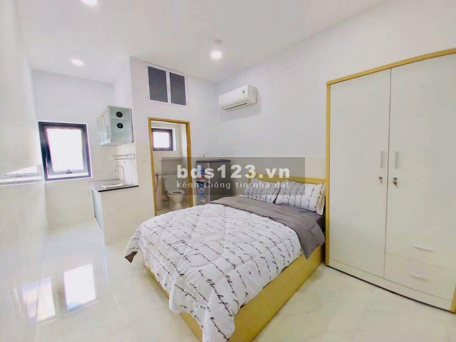 Mới tinh- căn hộ đầy đủ nội thất ngay cầu Nguyễn Văn Cừ, giá cho thuê 4 triệu/tháng
