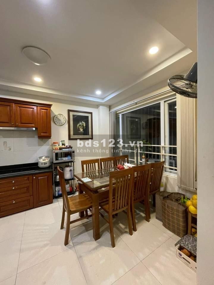 Giá Sốc nhà đẹp phố Hồng Mai diện tích sử dụng 40m2 mặt tiền 3.7m hơn 2 tỷ