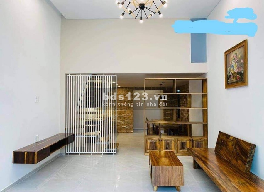 Bán nhà nguyên căn hẻm xe hơi Gò Vấp, diện tích 76m2, 2 tầng, tặng nội thất, lh 0909466237