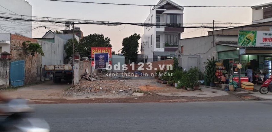 Bán lô đất 239m2 MT đường D400, sát bên bệnh Viện Ung Bướu Cơ Sở 2