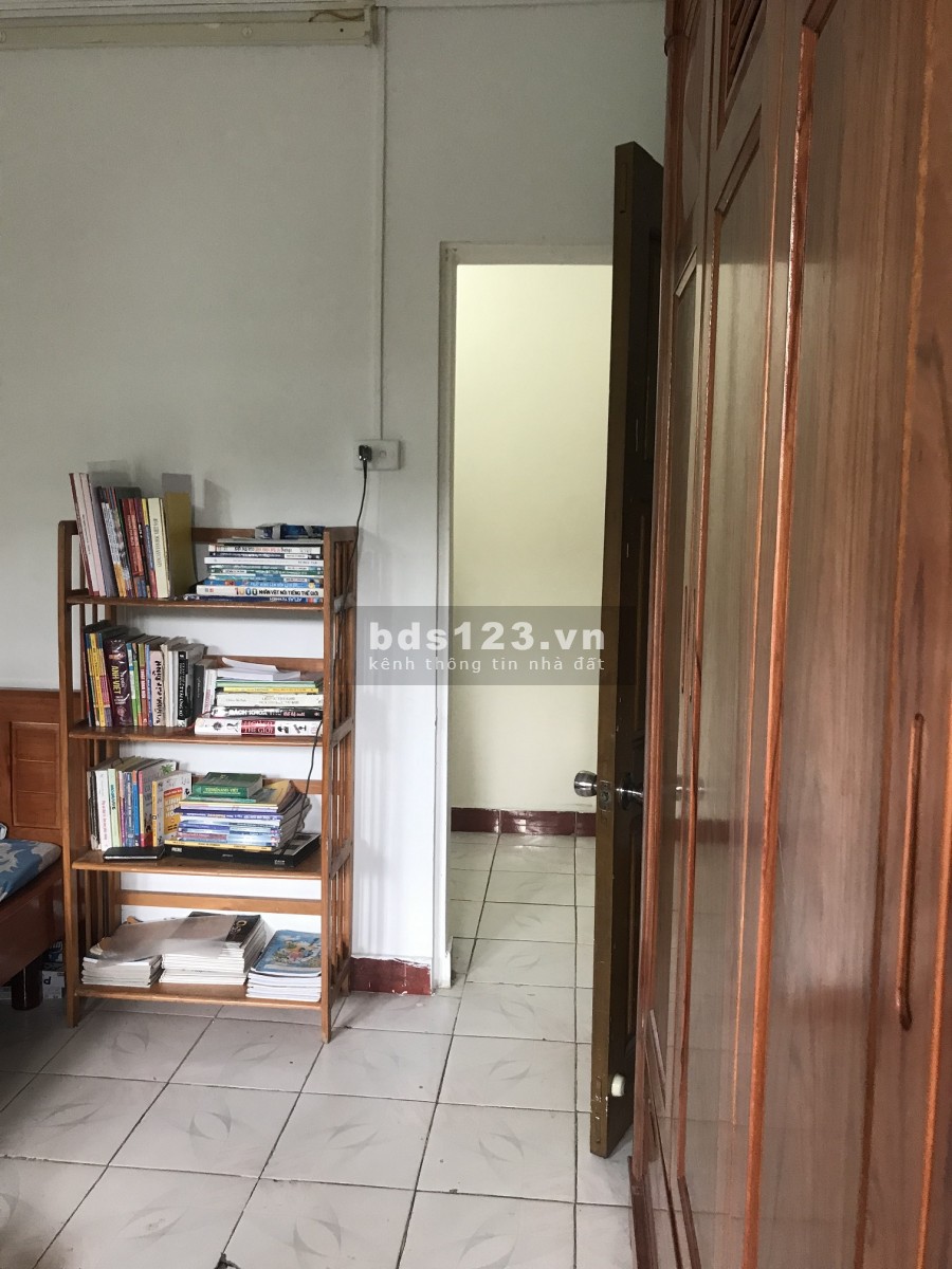 Bán nhà rộng 33m2, ngõ 5 Hoàng Quốc Việt, Quận Cầu Giấy, Hà Nội, giá 2.43 tỷ, lh 0981722626
