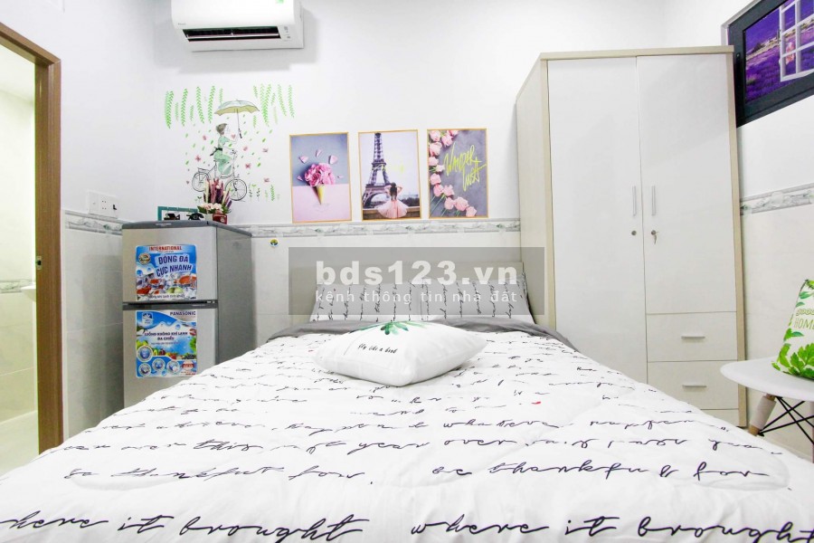 Mới tinh- căn hộ đầy đủ nội thất ngay cầu Nguyễn Văn Cừ, giá cho thuê 4 triệu/tháng