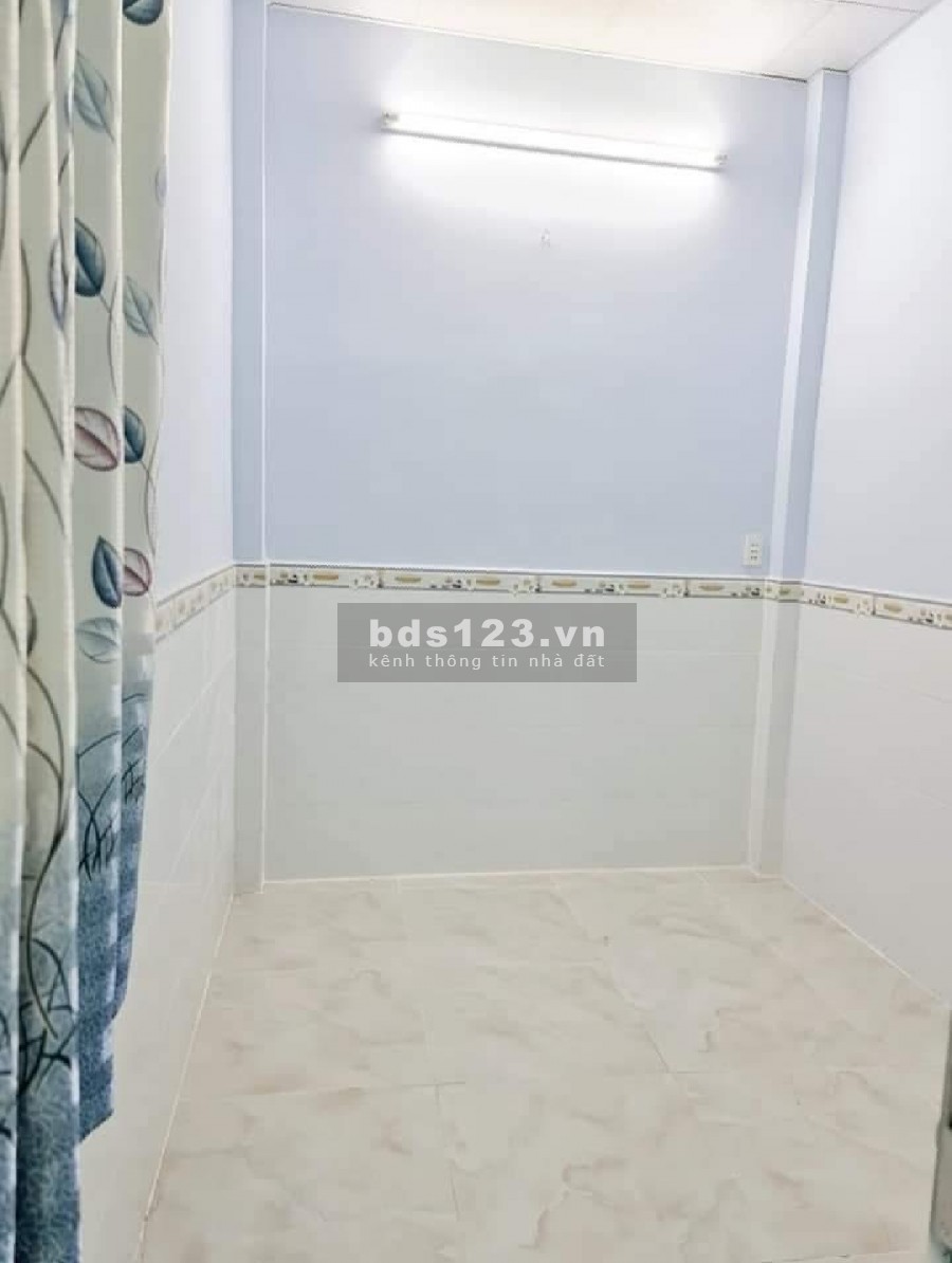 Bán nhà Phạm Thế Hiển, Quận 8, diện tích sử dụng 18m2, giá bán 1.85 tỷ, lh 0328977044