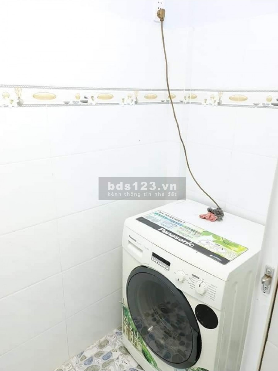 Bán nhà Phạm Thế Hiển, Quận 8, diện tích sử dụng 18m2, giá bán 1.85 tỷ, lh 0328977044