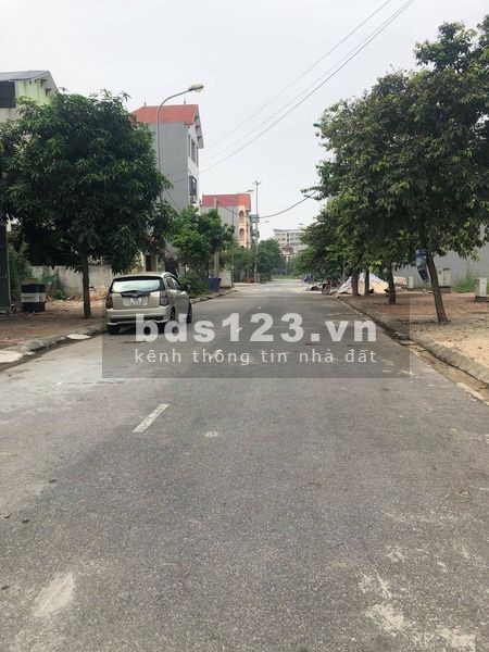 Chính chủ cần bán mảnh đất tại TĐC Trâu Quỳ, Gia Lâm. Gần ngay NVH Huyện