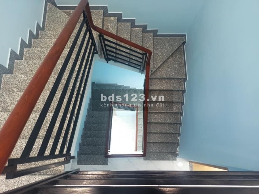 Bán nhà đẹp hxh đường Tân Hòa Đông Bình Tân 3 tầng giá 5.55 tỷ dt 70m2
