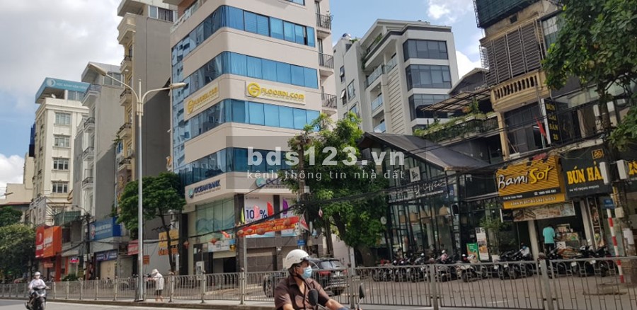 Bán nhà mặt phố Vũ Trọng Phụng, Thanh Xuân, 102m 5 tầng, mt 8.6m, KD ngày đêm, 28 tỷ.