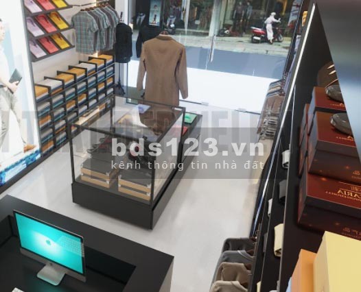 Bán nhà mặt phố Xuân Thủy diện tích 45m2, giá hơn 5 tỷ, kinh doanh các thể loại.