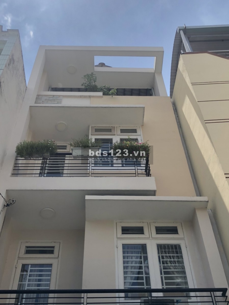 Cho thuê nhà HXT Phan Huy Ích, P14, Gò Vấp, 4.5x17m, 1 trệt, 2 lầu, ST, 17 triệu/tháng