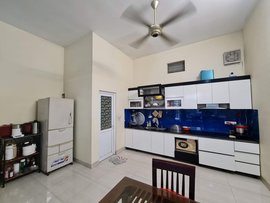 Nhà đẹp phố Minh Khai Quận Hai Bà Trưng dt 55m2, khu phân lô ô tô tránh 10m2, giá 6.1 tỷ