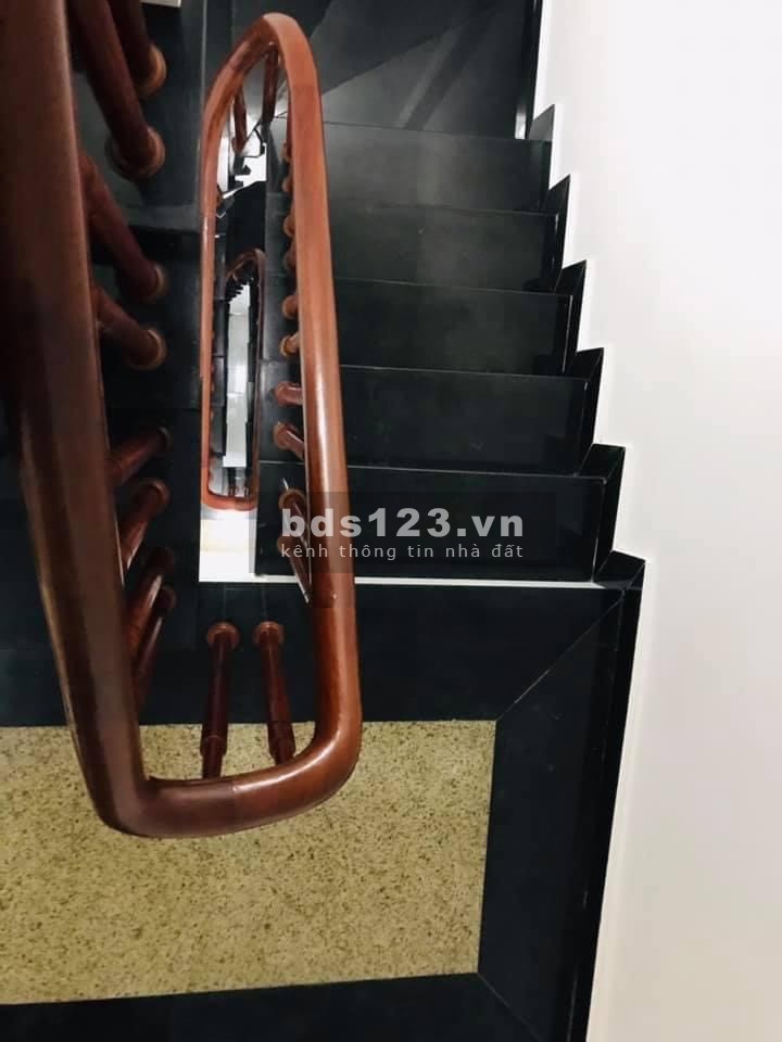 Nhà Đẹp Ngõ Thoáng Đường Lê Đức Thọ, diện tích 33m2, 5 tầng giá bán nhanh 3,8 Tỷ