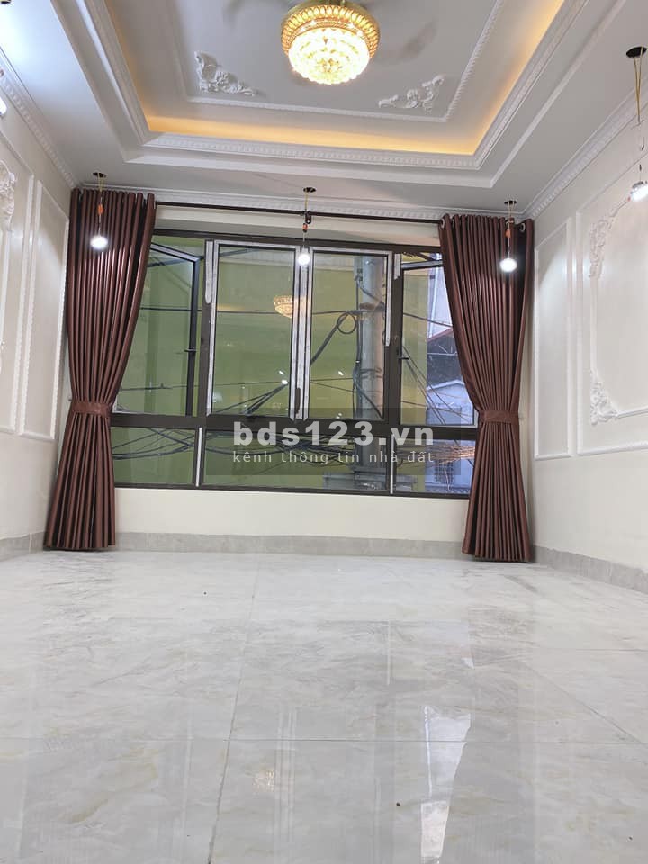 Hạ Sốc 150tr Bồ Đề Long Biên nhà đẹp ở ngay ngõ thông ô tô thang máy diện tích 50m2 giá 6.05 tỷ