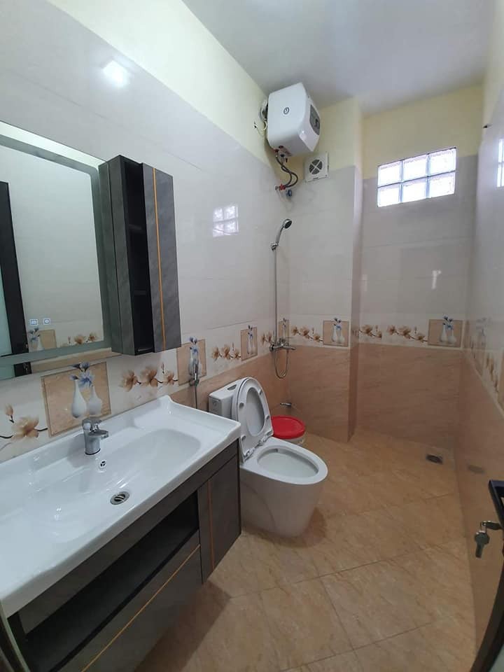 Bán nhà mặt ngõ Phùng Chí Kiên Quận Cầu Giấy PLô ngõ thông 41Mx5T 5.45 tỷ 0902224679