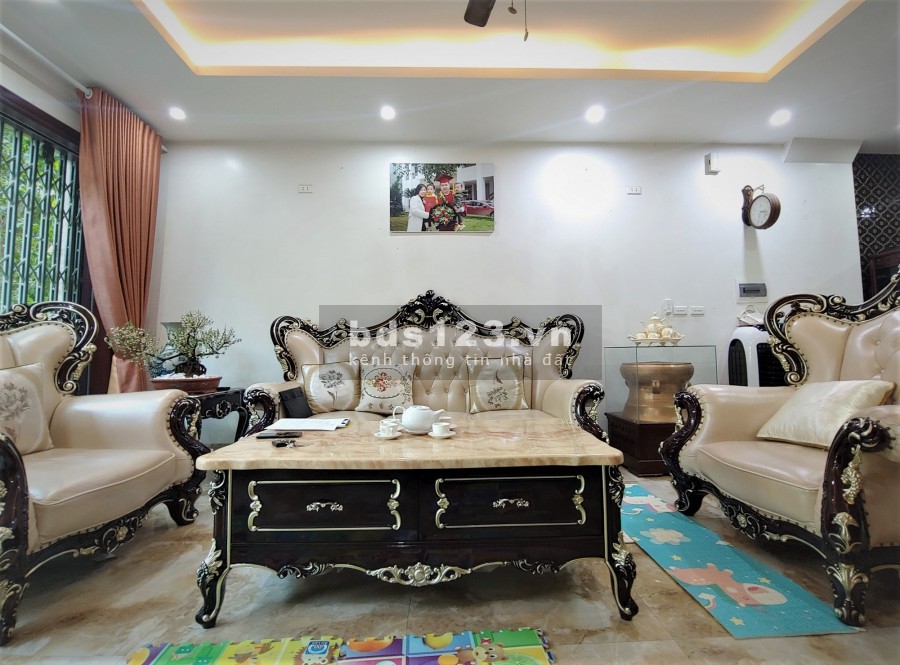 Biệt thự Cầu Giấy 10 tỷ lô góc dt 85m, mt 5.5m gara ô tô 3 thoáng kinh doanh Doãn Kế Thiện