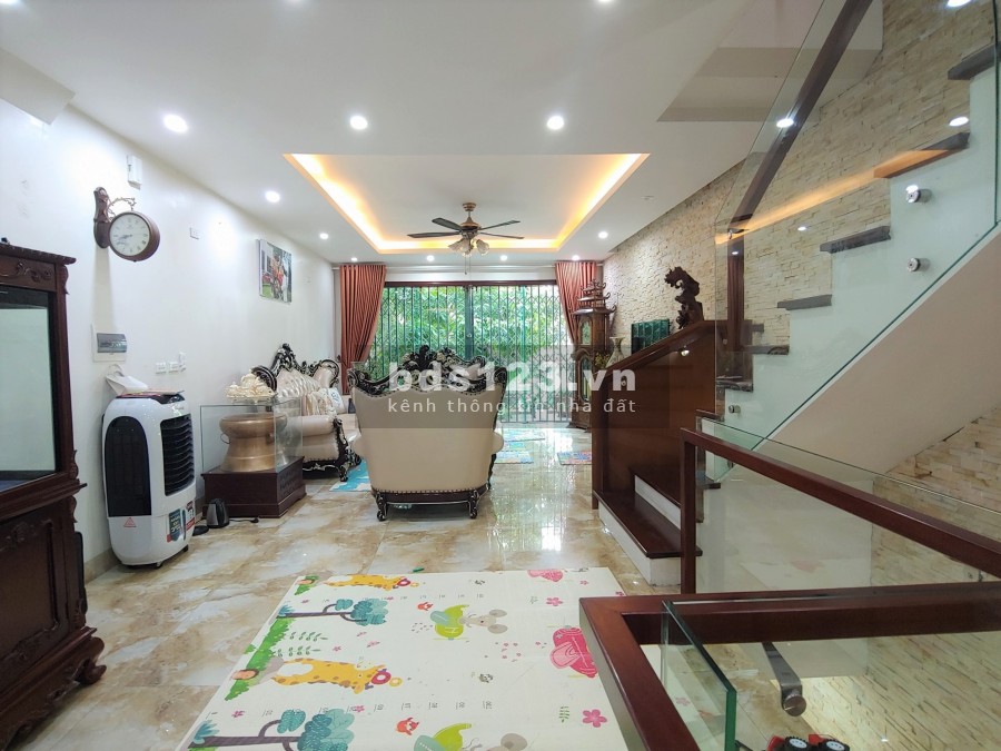 Biệt thự Cầu Giấy 10 tỷ lô góc dt 85m, mt 5.5m gara ô tô 3 thoáng kinh doanh Doãn Kế Thiện