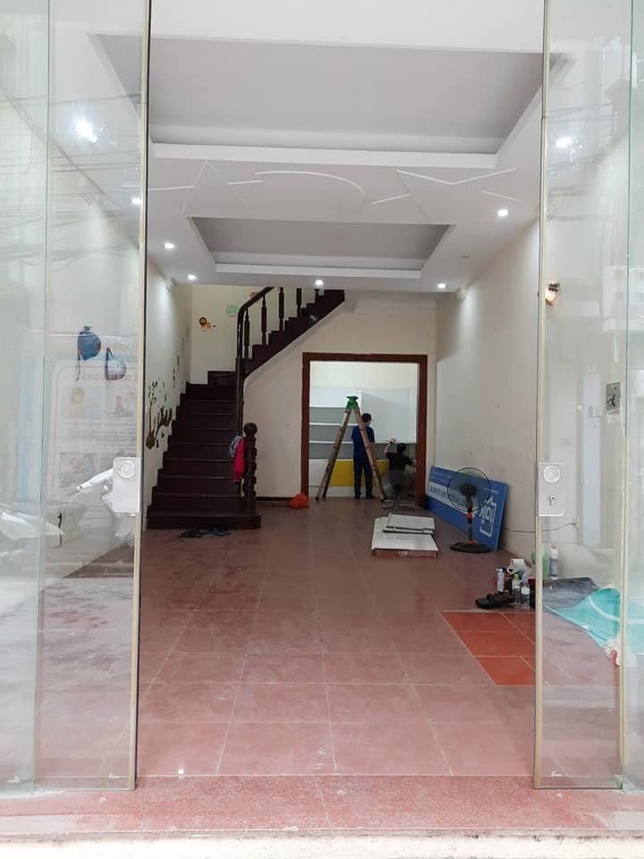 Bán nhà ô tô tránh phố Hoàng Quốc Việt đúc kiên cố 4 tầng kiên cố, khu dân cư hiện hữu