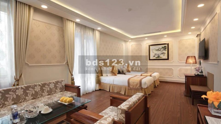 Khách sạn 4 sao bậc nhất phố cổ Hàng Bông. 323m. 13 Tầng. Mặt tiền 8m. Giá 619.5 Tỷ.