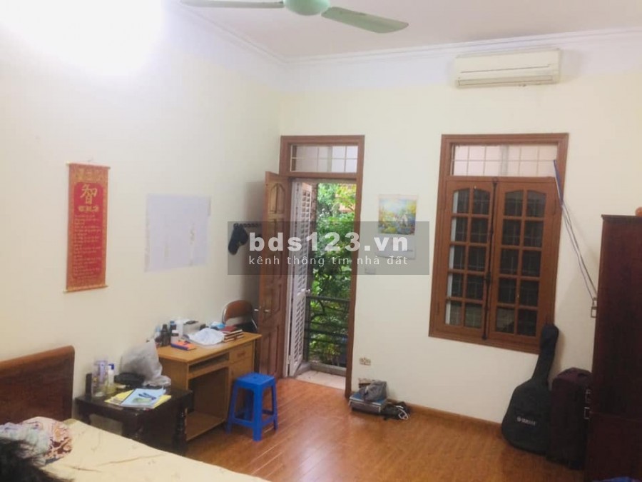 Nhà bán Nguyễn Ngọc Vũ 79m 4 tầng mt 4.5 chỉ 10.9 tỷ Cầu Giấy