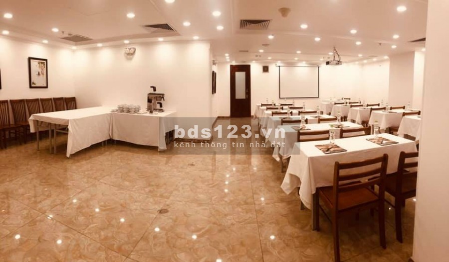 Khách sạn 4 sao bậc nhất phố cổ Hàng Bông. 323m. 13 Tầng. Mặt tiền 8m. Giá 619.5 Tỷ.