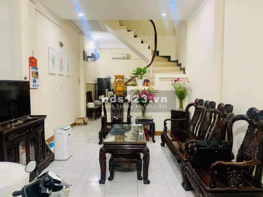 Sổ đỏ phân lô, Ô tô 3m, 5 tầng 5 ngủ, trung tâm Ba Đình giá bán chỉ 6.1 tỷ, lh 0942467688