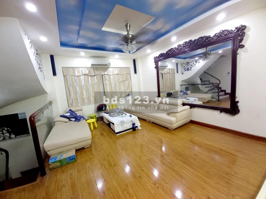 Bán nhà Yên Lãng ngõ thông thoáng nhà mới tặng nội thất về ở luôn 46m2 5.5 tỷ