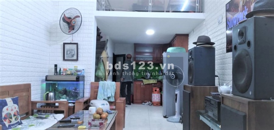 Bán nhà Xã Đàn mua đất tặng nhà diện tích sử dụng 26m2 5 tầng 1.9 tỷ. Ba bước ra phố