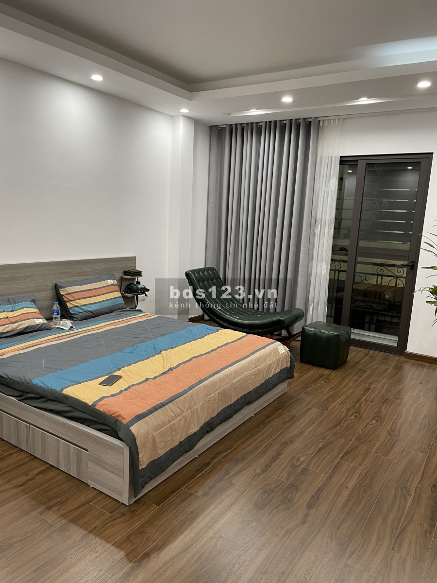 Bán nhà nguyên căn phố lô góc ô tô đỗ cửa gần Vinhomes Gadennia Hàm Nghi, giá tốt