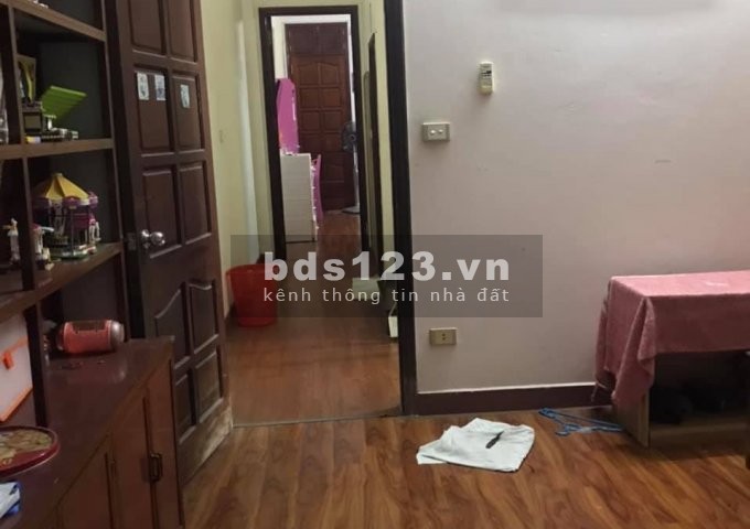 Nhà ngõ thông kinh doanh bán giá 3.5 tỷ Kim Giang lô góc 3 mặt thoáng, gần chợ, tiện ích đủ