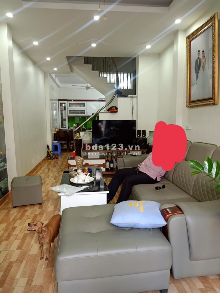 Bán nhà nguyên căn ô tô qua nhà phố Trạm, Bát Khối, Long Biên, dt 35m2, 4 tầng, mt 4m, giá 2.75 tỷ