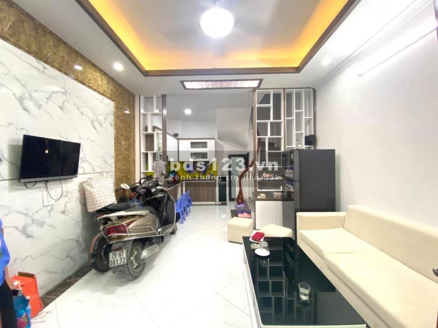 Nhà Quá Đẹp Như Siêu Mẫu, Sân Trước Nhà, 5Tầng, Ở Luôn, Minh Khai- Kim Ngưu chỉ 3tỷ7