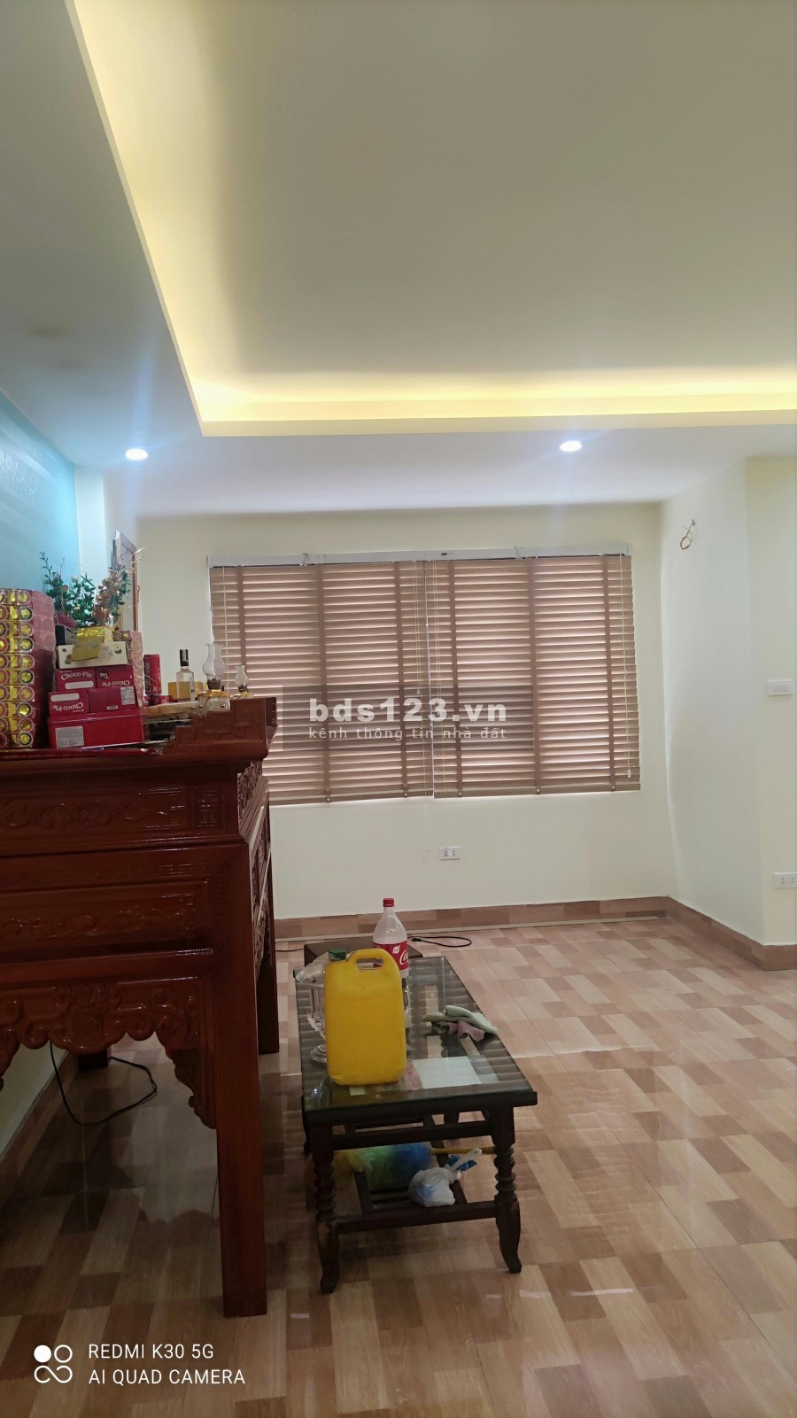 Bán nhà nguyên căn ô tô qua nhà phố Trạm, Bát Khối, Long Biên, dt 35m2, 4 tầng, mt 4m, giá 2.75 tỷ