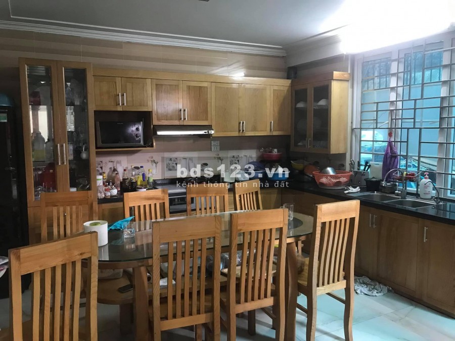 Chính chủ bán biệt thự Cổ Linh, diện tích sử dụng 97m2, oto, SĐCC, giá bán 6.2 tỷ