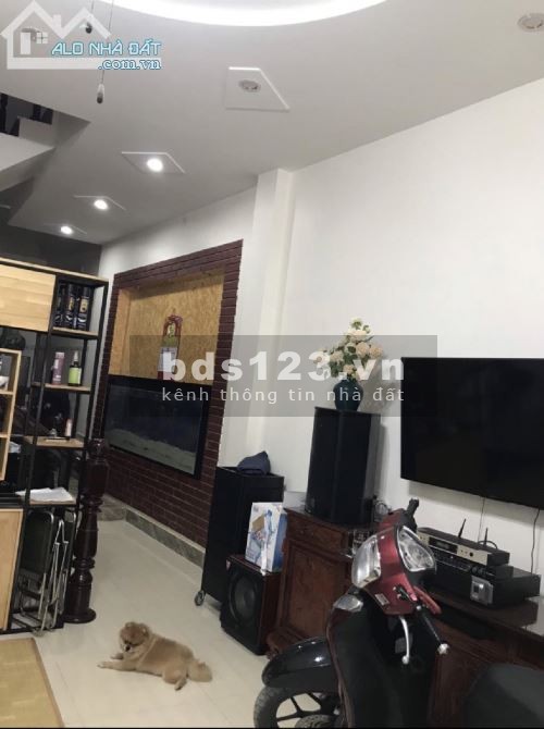 Bán gấp nhà diện tích sử dụng 60m2, 3 tầng Triều Khúc, Thanh Trì giá 5 tỷ 3 LH 0886644228