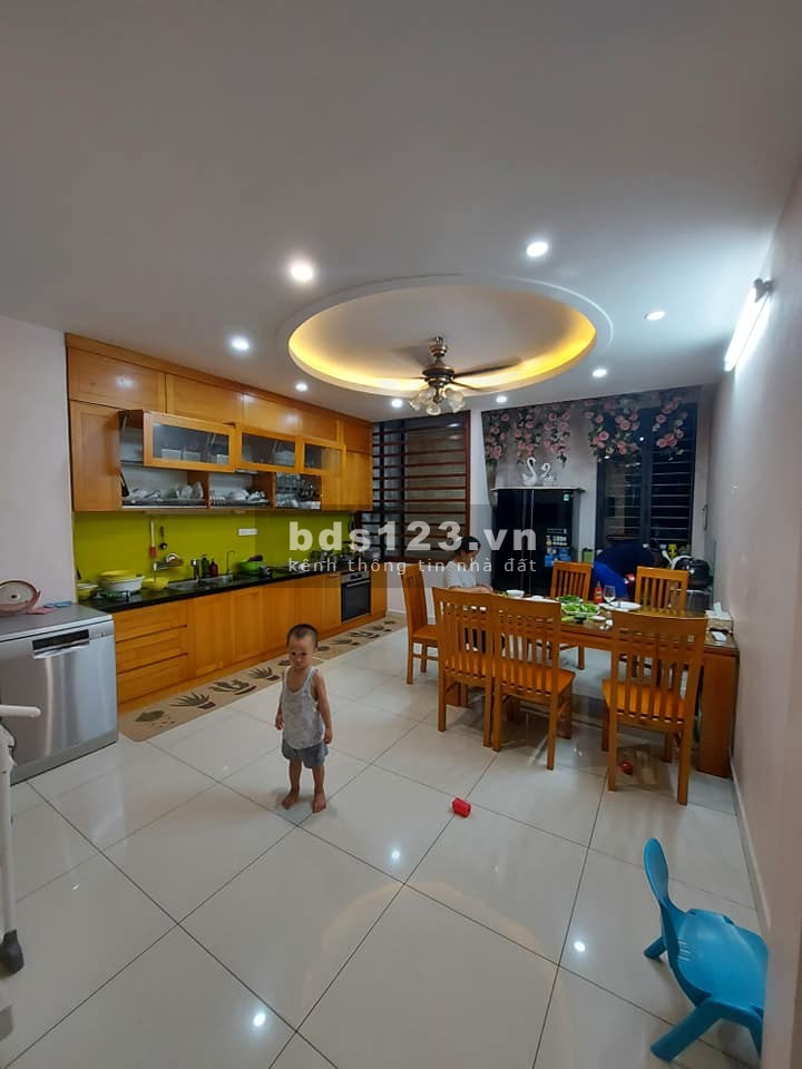 Bán nhà nội thất đẹp KĐT Văn Quán, giá chốt vì Covid-19, 85m2, 5T, Đường 20m