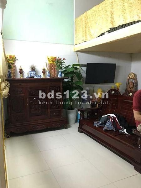 Nhà hiếm, 2 tỷ có HK Hoàn Kiếm ba bước sang chợ Đồng Xuân. Nguyễn Khiết 36m2x4T, MT3m.