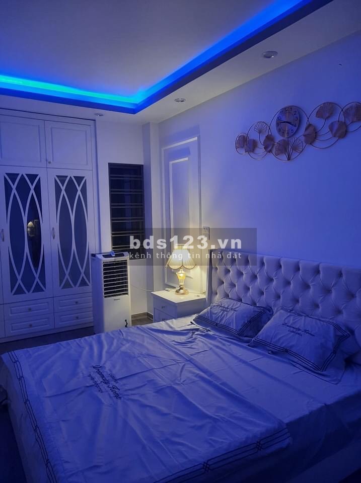 Chính chủ bán GẤP nhà 6 tầng, 100m2, Nguyễn Văn Khối, tiện ích tuyệt vời, 9 tỷ.