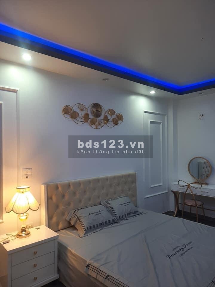 Chính chủ bán GẤP nhà 6 tầng, 100m2, Nguyễn Văn Khối, tiện ích tuyệt vời, 9 tỷ.