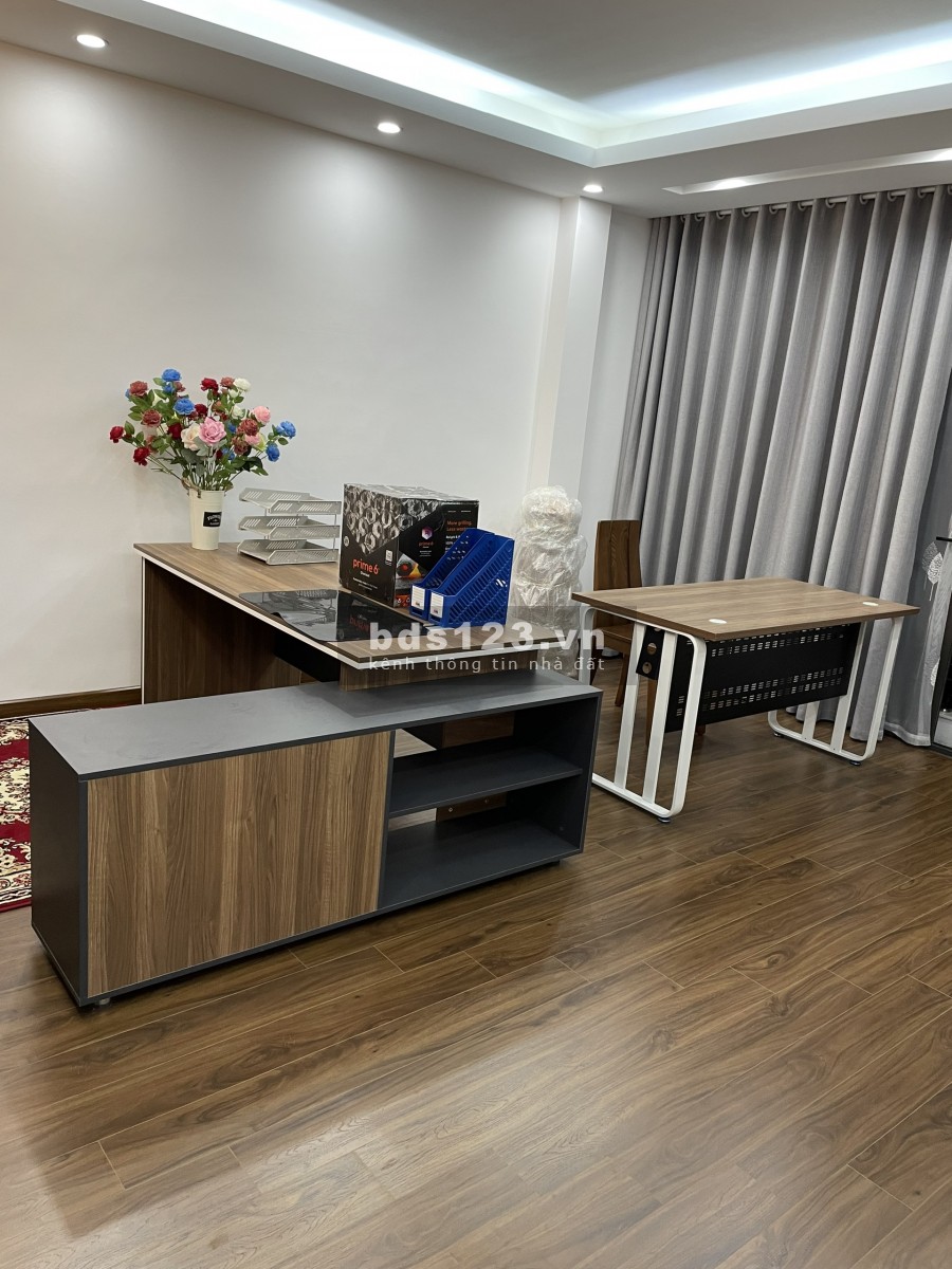 Bán nhà nguyên căn phố lô góc ô tô đỗ cửa gần Vinhomes Gadennia Hàm Nghi, giá tốt