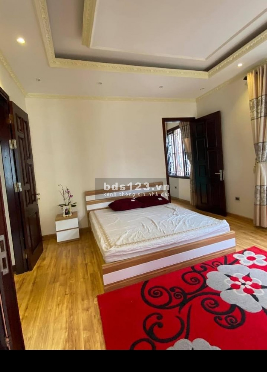 Bán nhà Bà Triệu, giá bán 2.69 tỷ, 5 tầng đúc, nhà đẹp thông thoáng, lh 0977690119